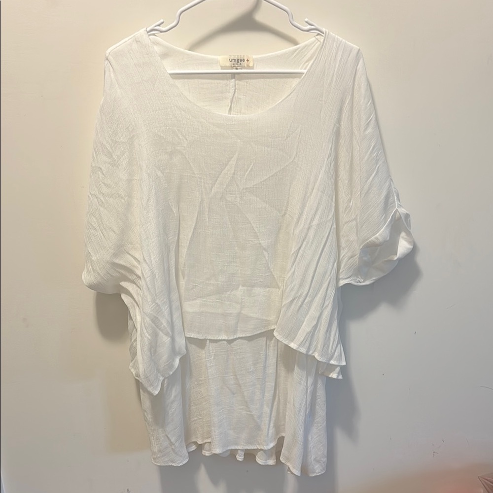 Umgee women’s white top. XL